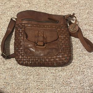 Used Harbour bag with faux leather weave in the front